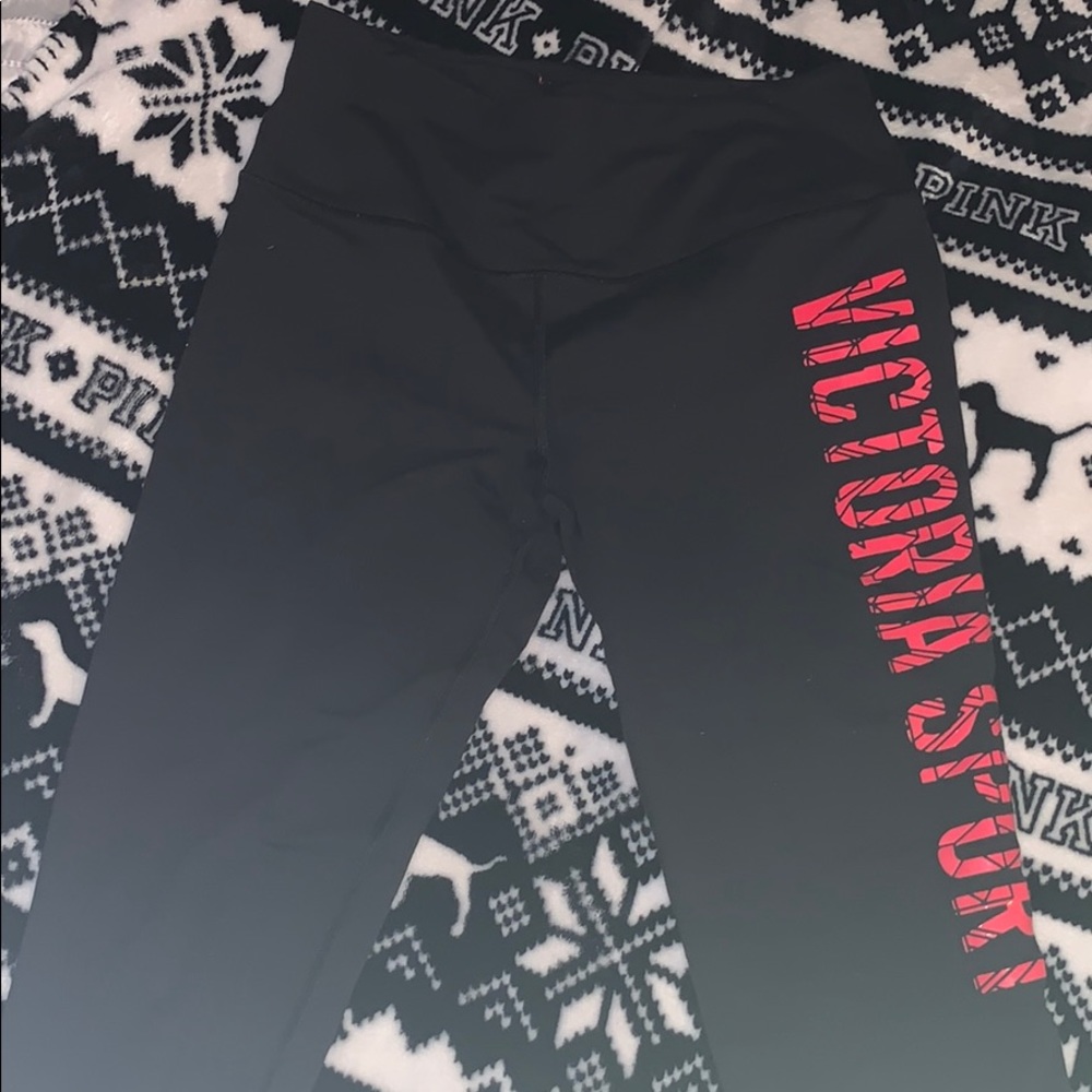VSX CROPPED 🧘‍♀️YOGA PANTS